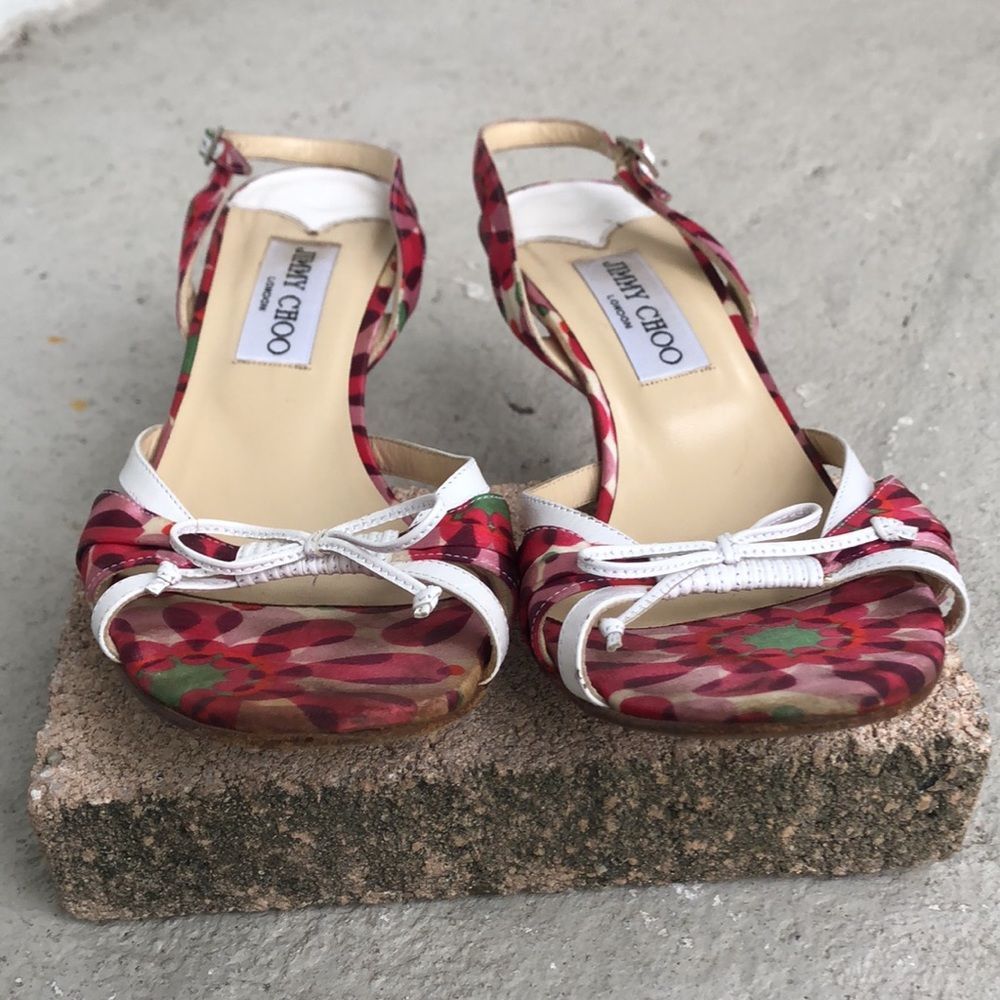 Jimmy Choo Red Floral Slingback Heels with White Bow - Picture 5 of 7